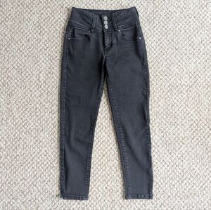 Wallflower High-Waisted Black Skinny Jeans Size 0